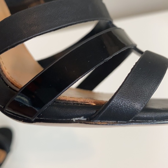 Badgley Mischka Black Strappy Sandals Size 5.5 - Picture 14 of 15